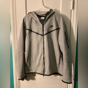 Nike Sportswear Tech Fleece 🤍